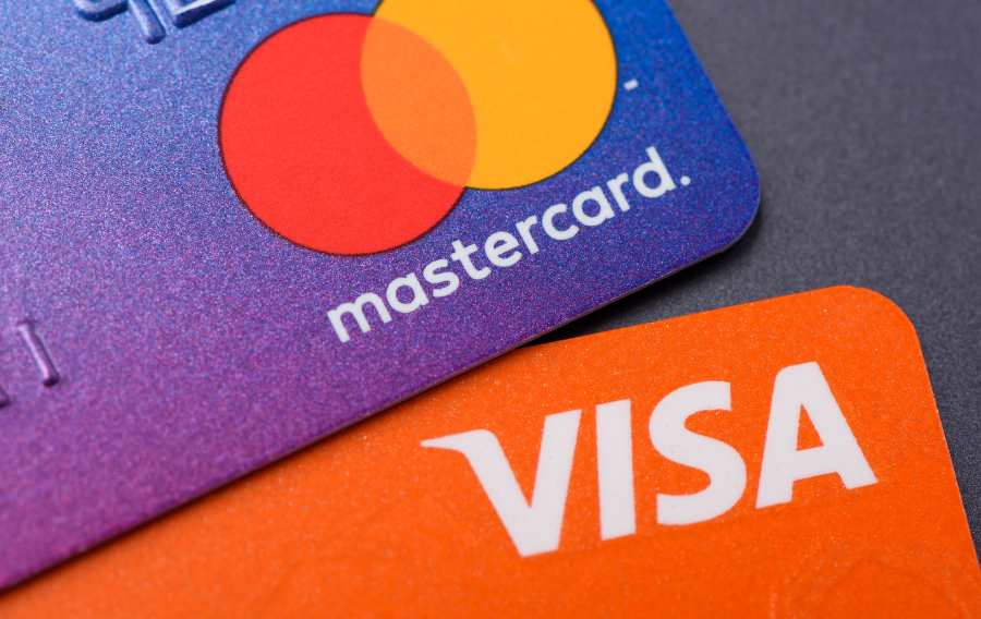 visa card vs master card difference