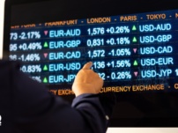 How Exchange Rates Affect Your Travel Budget