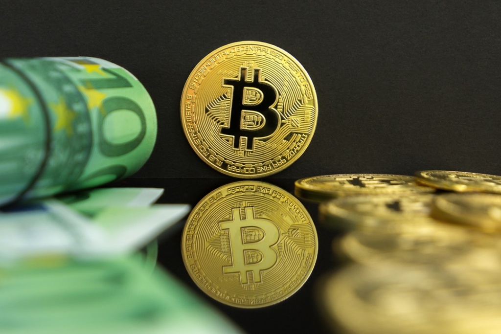 cash vs online payments