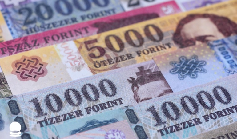 Hungarian-Currency-Forint-vs-Euro-and-Exchange-Tips