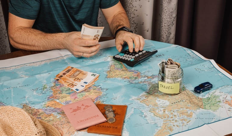 money tips for travellers
