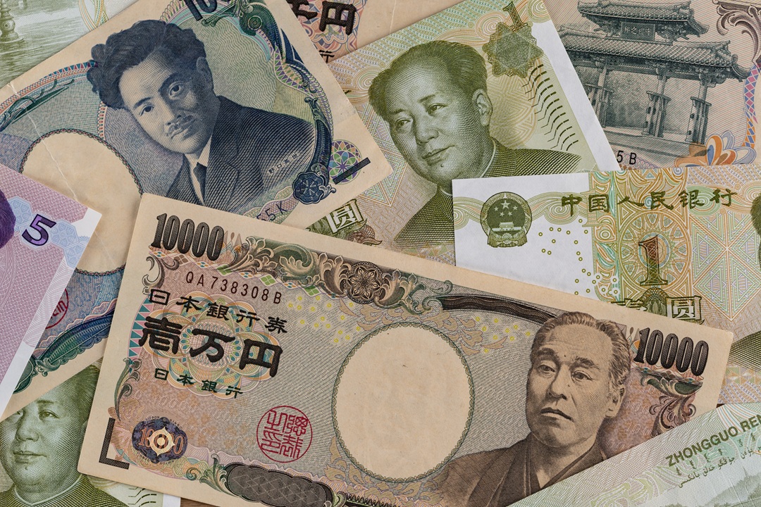 yen and yuan