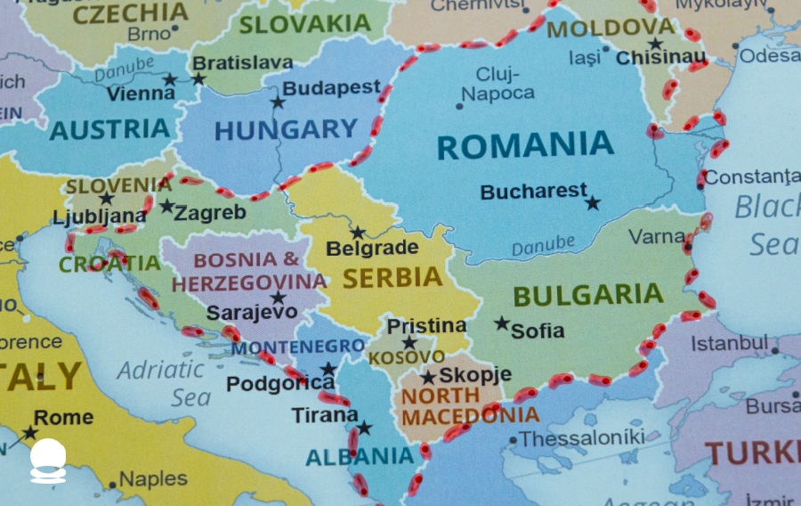 Money-in-the-Balkans-Romania-and-Macedonia