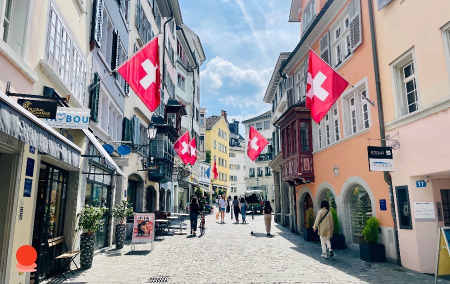 Switzerland-Travel-Guide-Currency-CHF-Payments