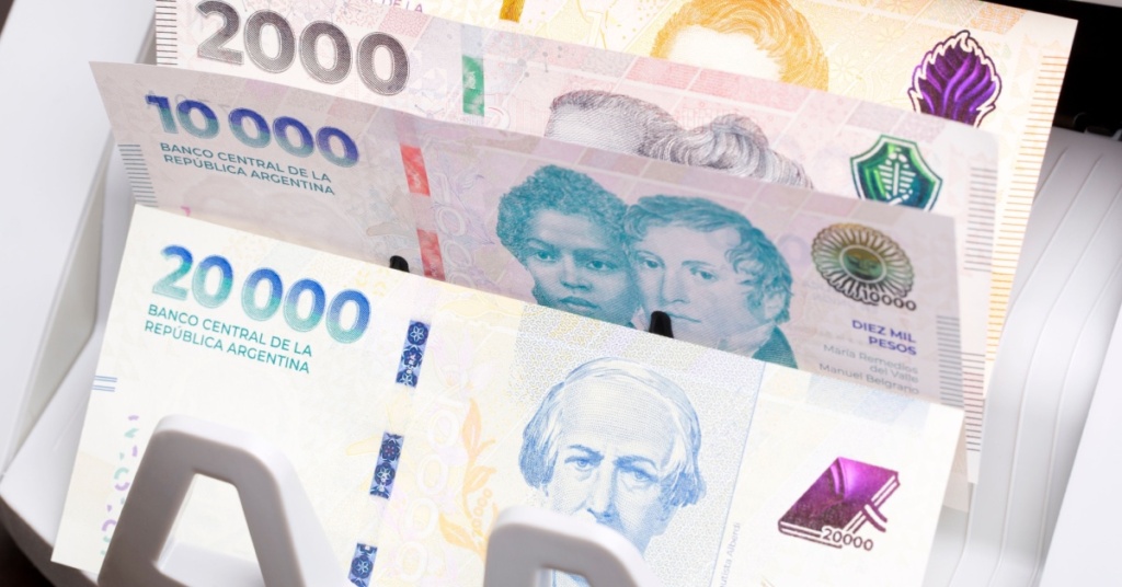 what-currency-does-Argentina-use